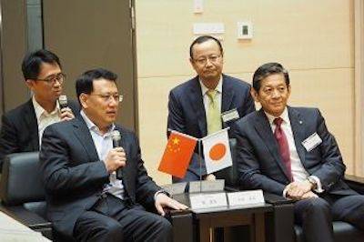 回顾发展历史，畅想科技未来|中国浙江省代表团视察w88win优德企业博物馆
